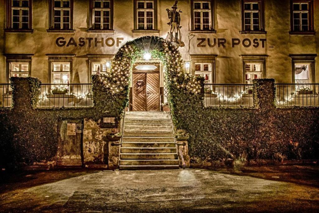 Gasthof Hotel Zur Post Egloffstein Buitenkant foto