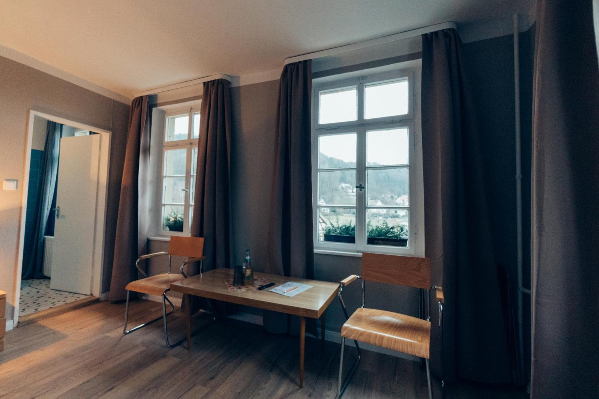 Gasthof Hotel Zur Post Egloffstein Buitenkant foto