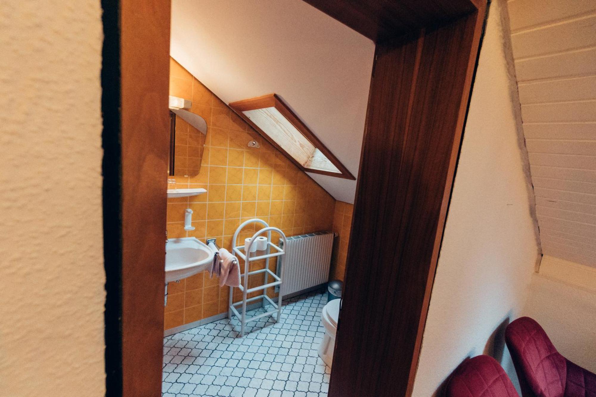Gasthof Hotel Zur Post Egloffstein Buitenkant foto