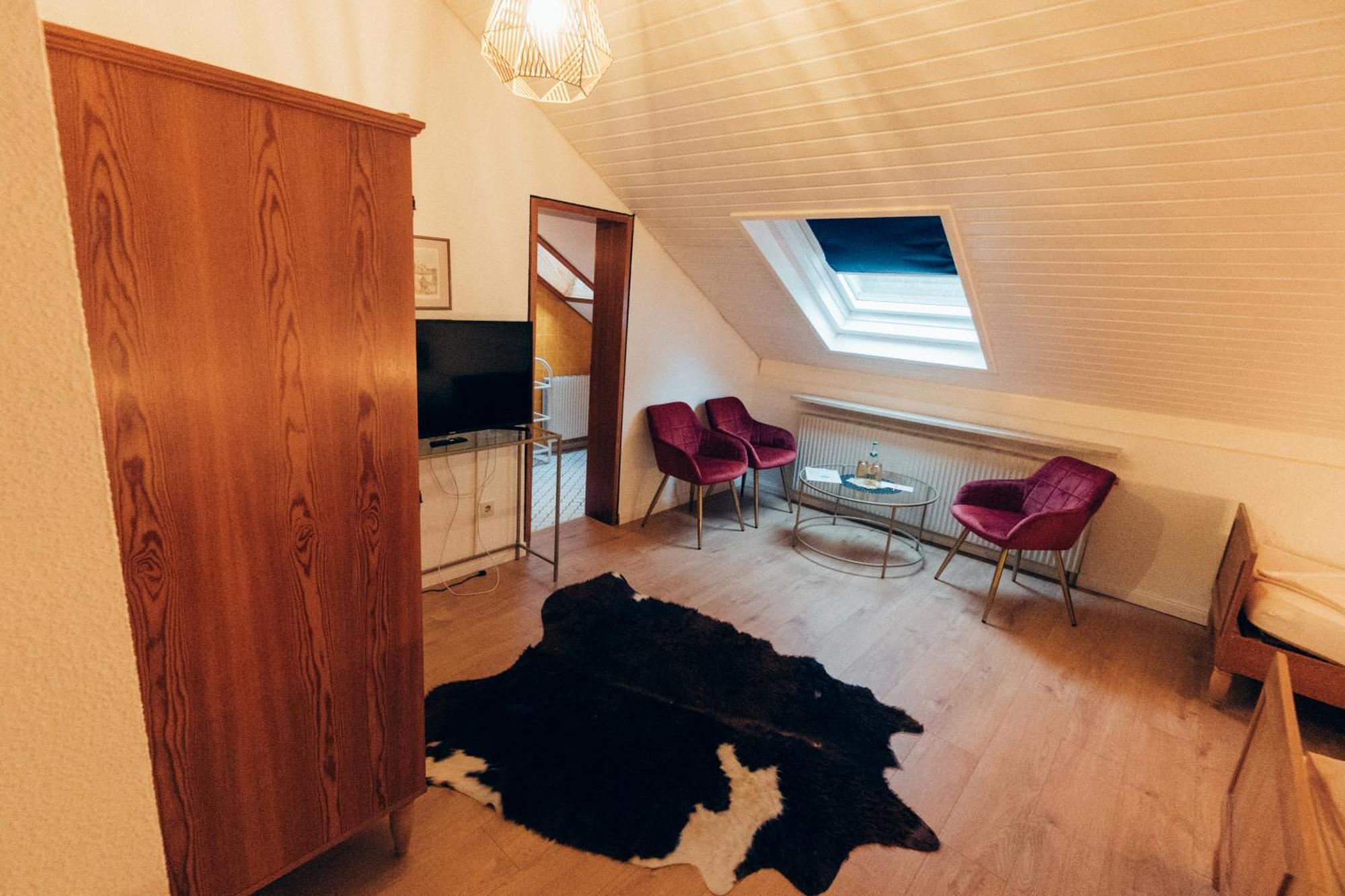 Gasthof Hotel Zur Post Egloffstein Buitenkant foto