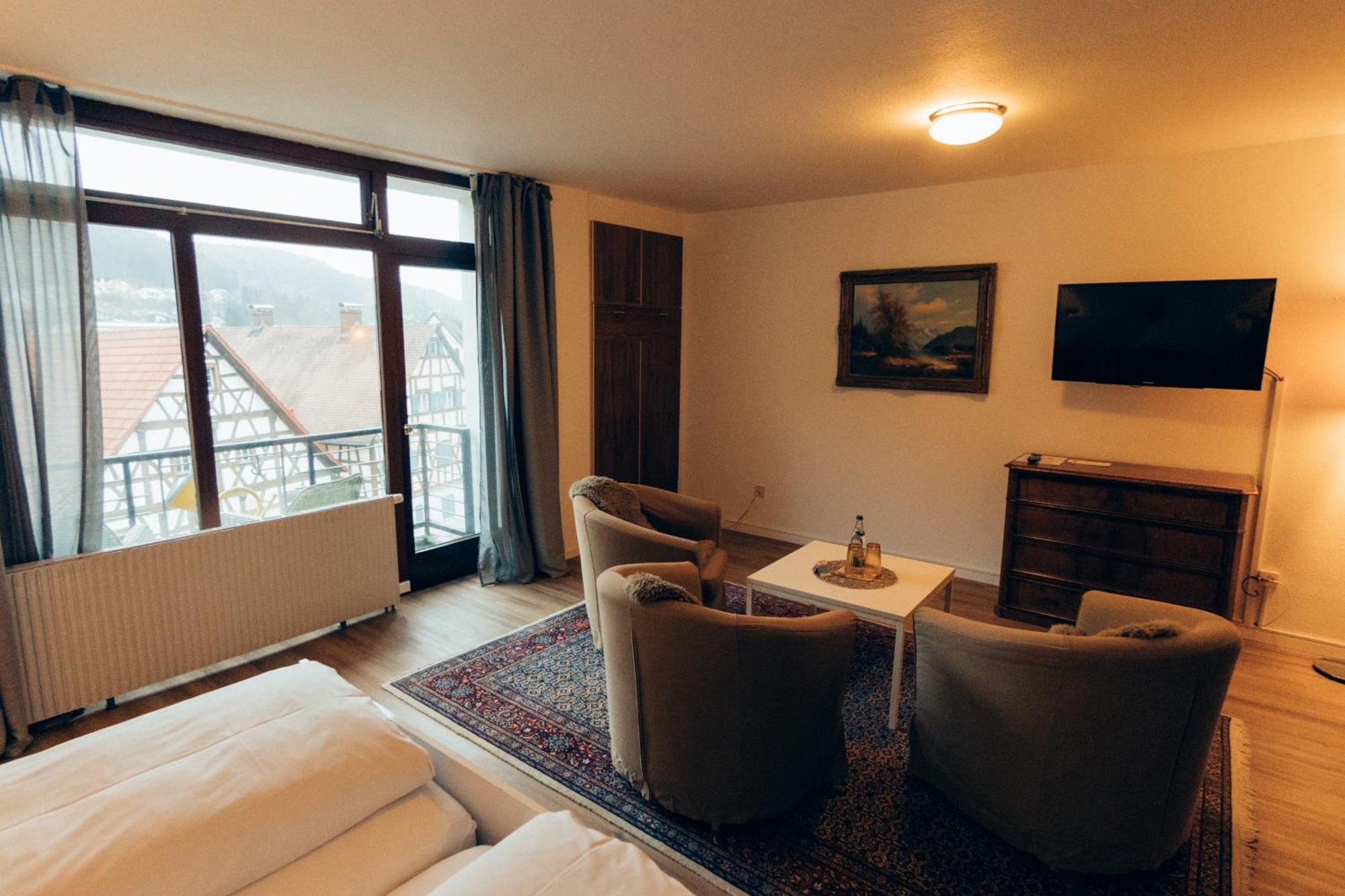 Gasthof Hotel Zur Post Egloffstein Buitenkant foto